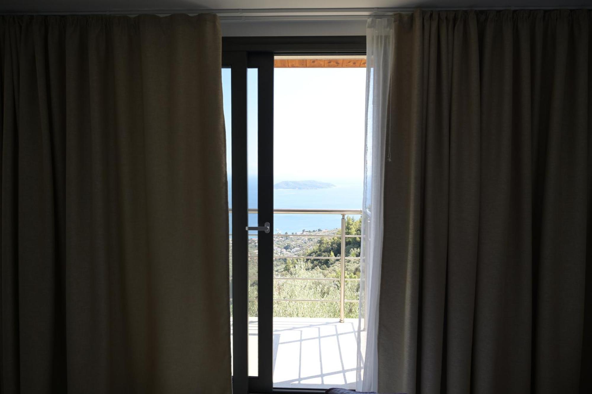 Sky Sea Resort & Villas Megali Ammos  Eksteriør billede